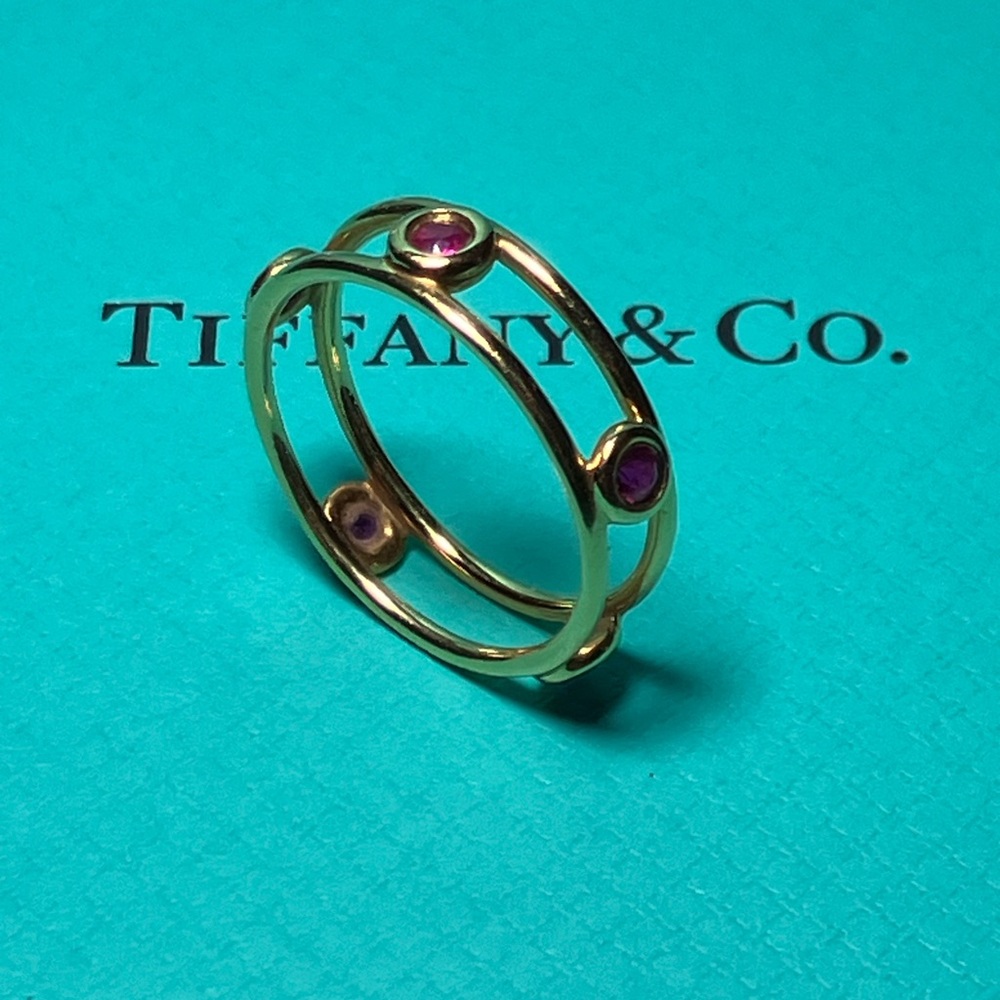 Tiffany & Co. pink sapphire and 18k yellow gold ring